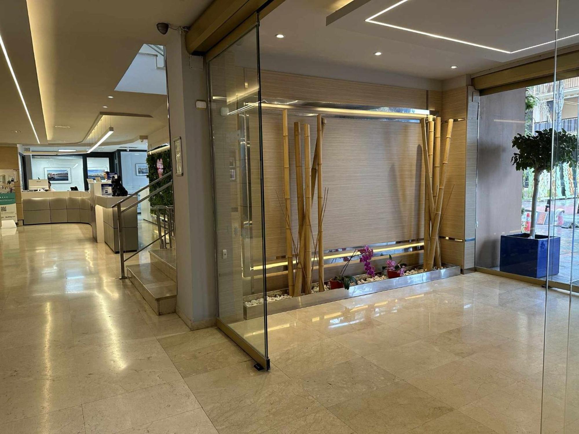 Estudio Pyr Privado Frente Al Puerto De Fuengirola Luaran gambar
