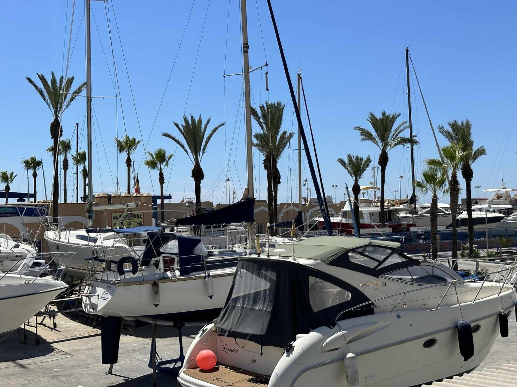 Estudio Pyr Privado Frente Al Puerto De Fuengirola Luaran gambar