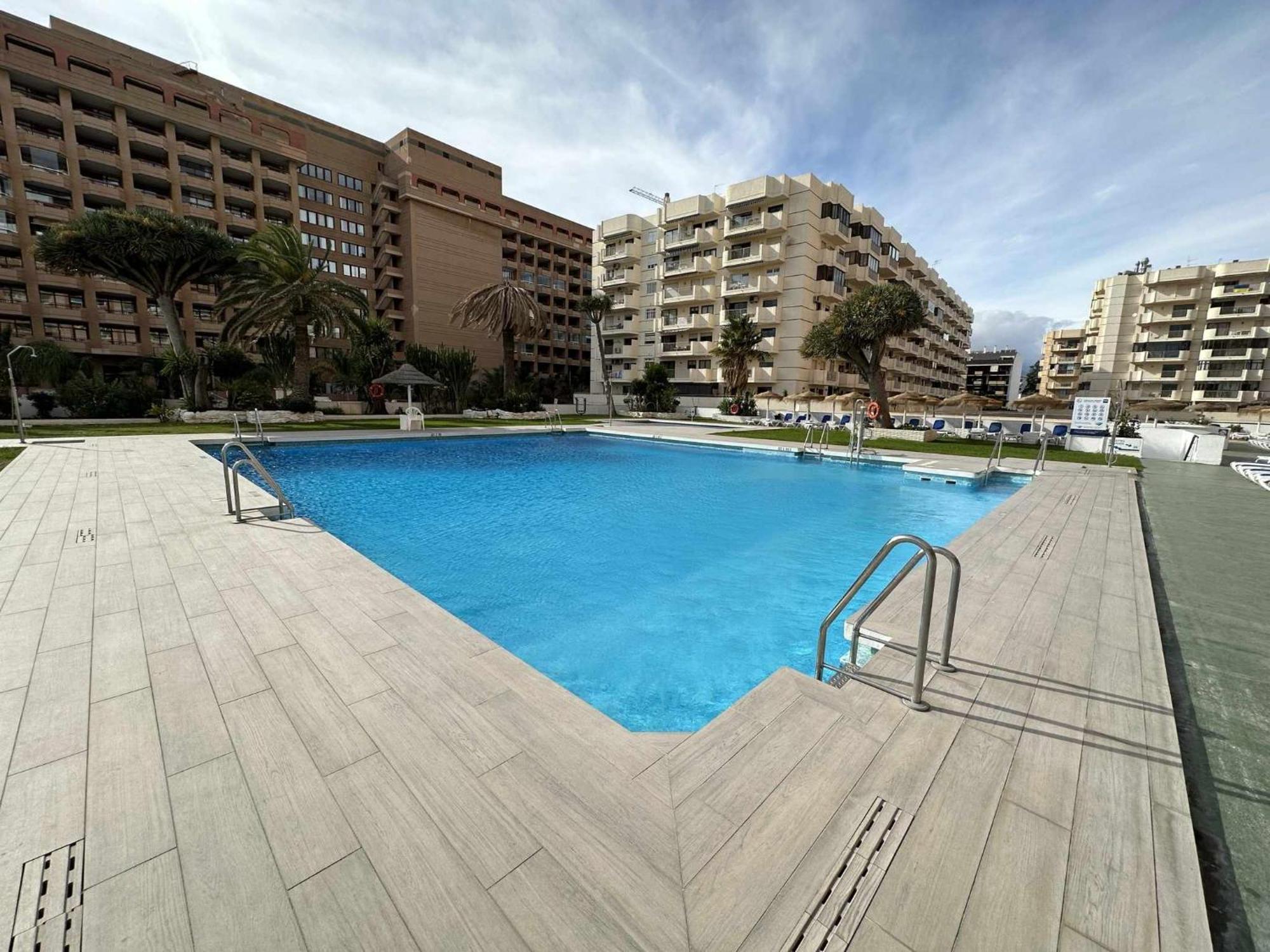 Estudio Pyr Privado Frente Al Puerto De Fuengirola Luaran gambar