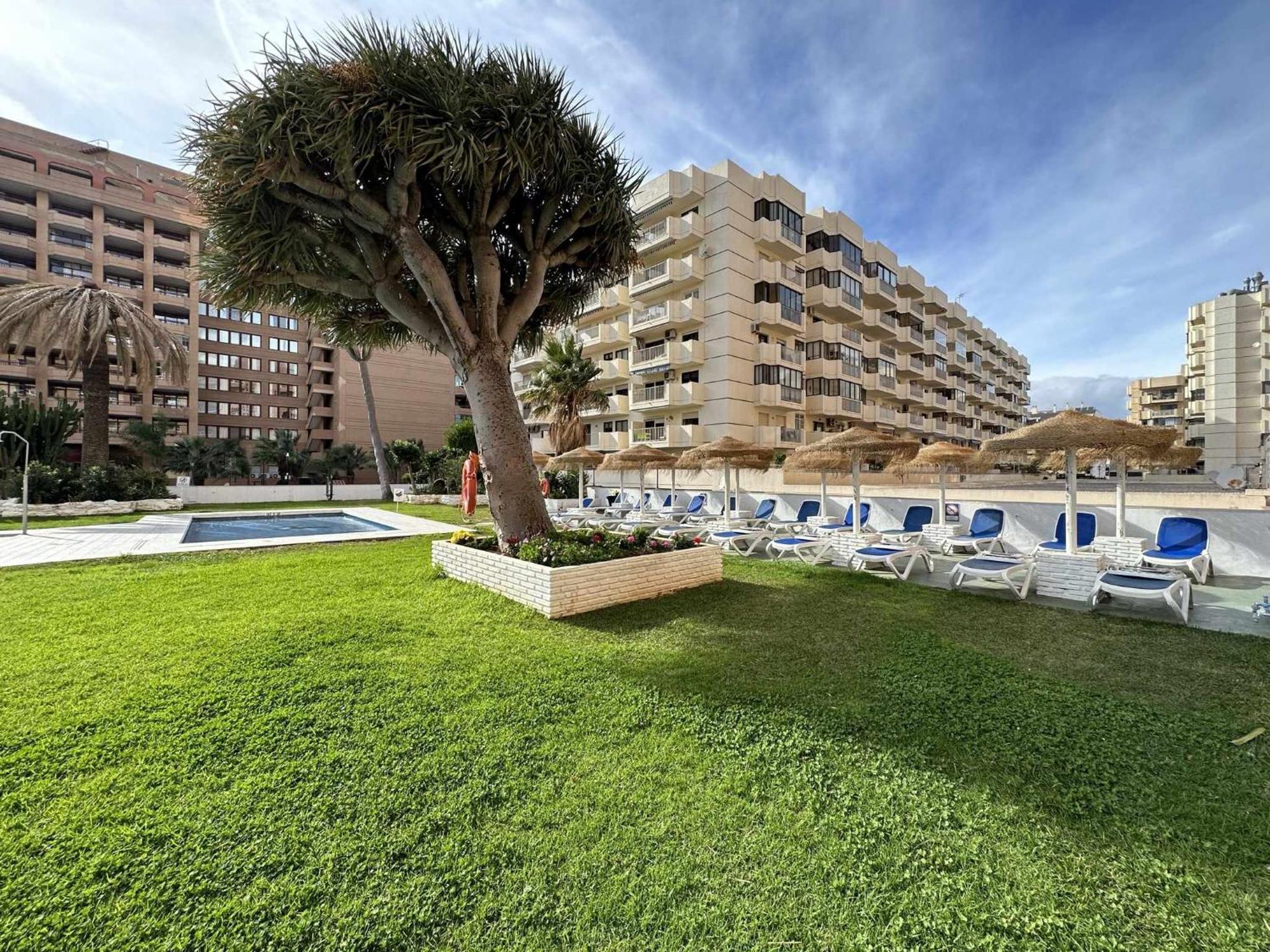 Estudio Pyr Privado Frente Al Puerto De Fuengirola Luaran gambar