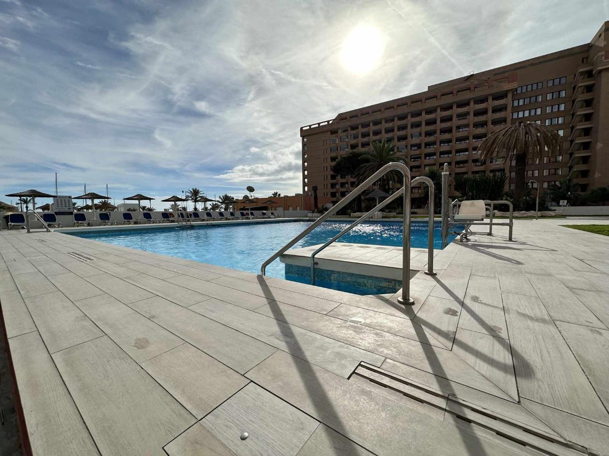 Estudio Pyr Privado Frente Al Puerto De Fuengirola Luaran gambar