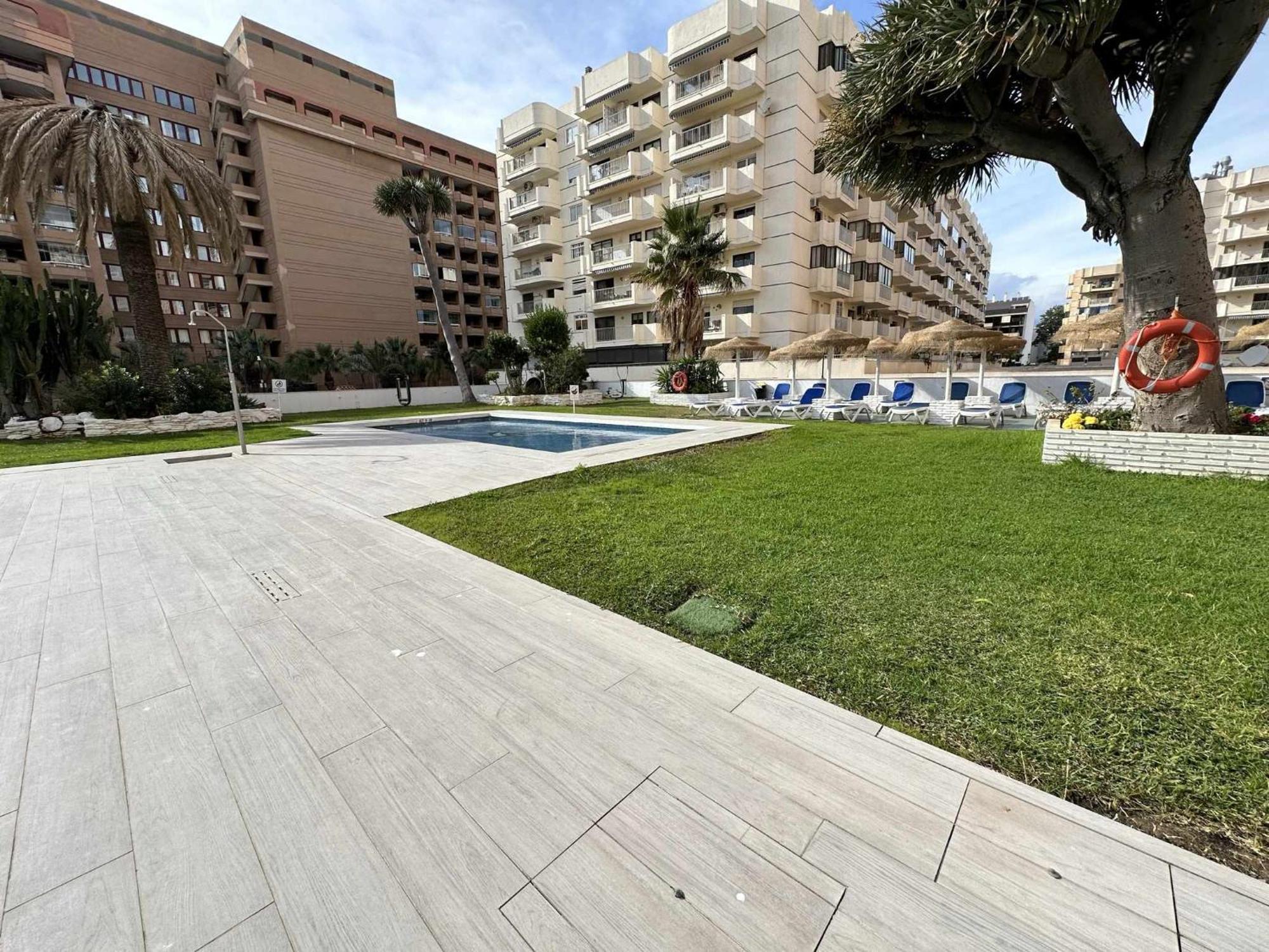 Estudio Pyr Privado Frente Al Puerto De Fuengirola Luaran gambar